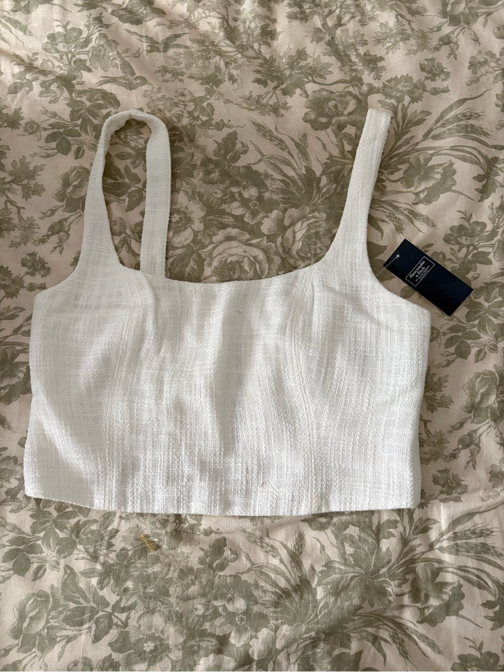 NWT Linen Crop Tank Top